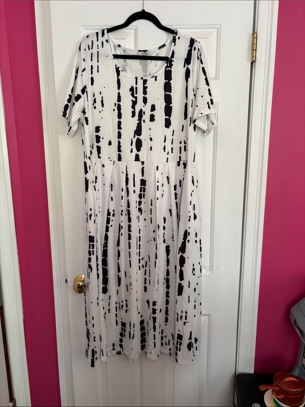 Black & White Abstract Print Maxi Dress - Unbranded